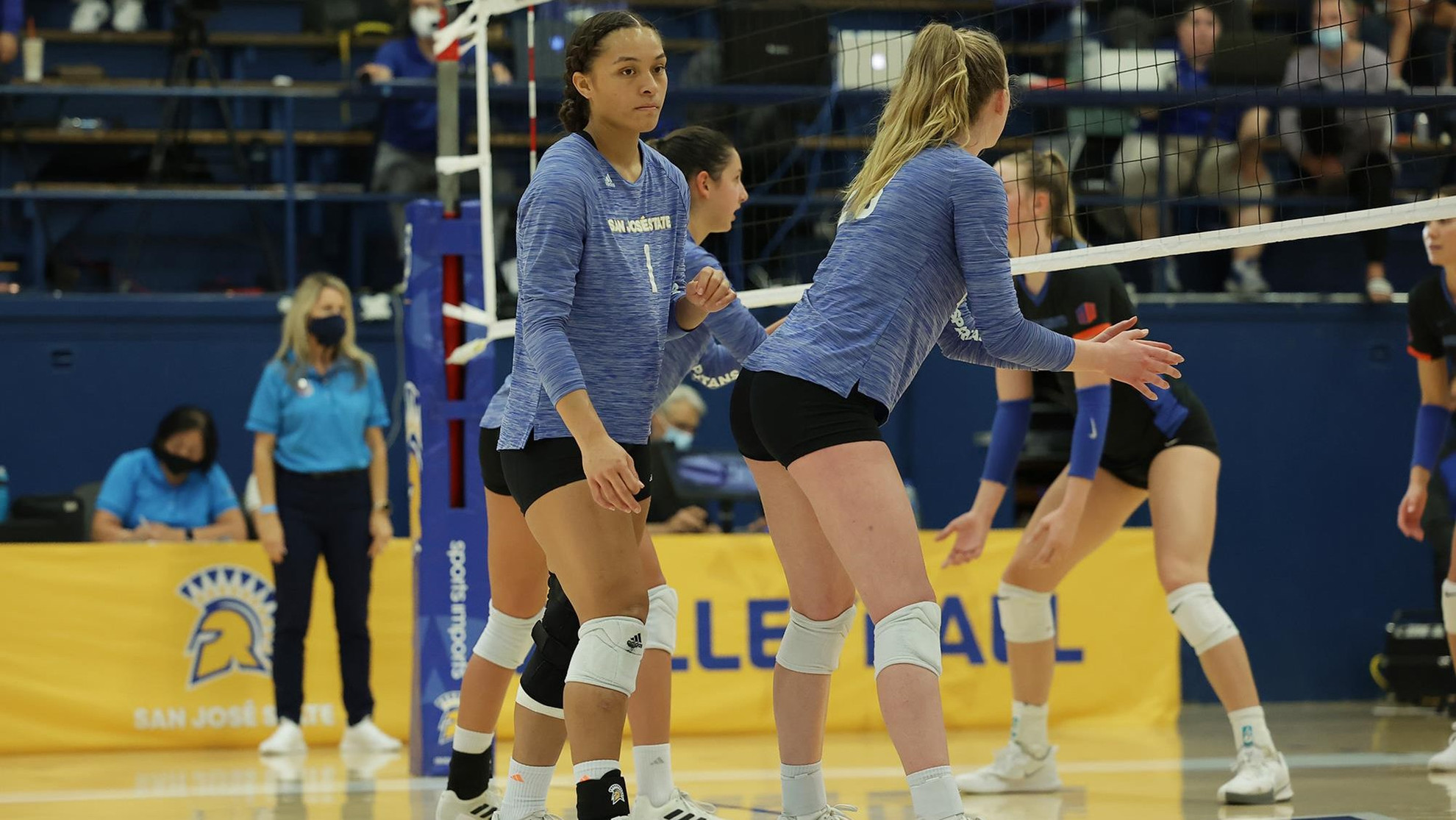 Latahevai Lousi Women S Beach Volleyball 2018 SJSU Athletics