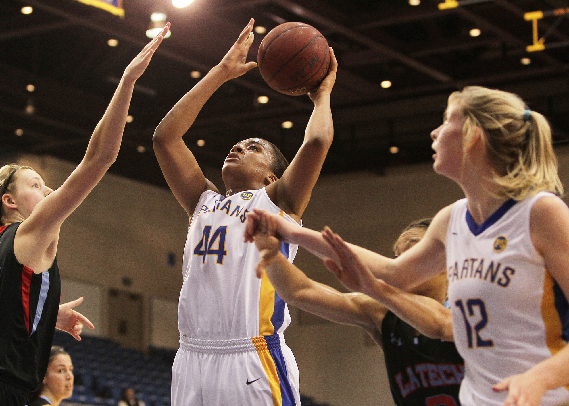 Byrd Leads Women's Hoops To Win Over UMKC